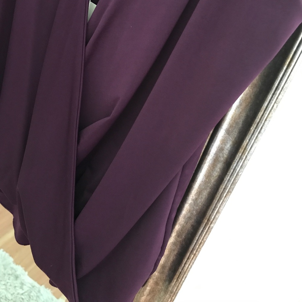 LAST - Plum v-neck peek-a-boo top