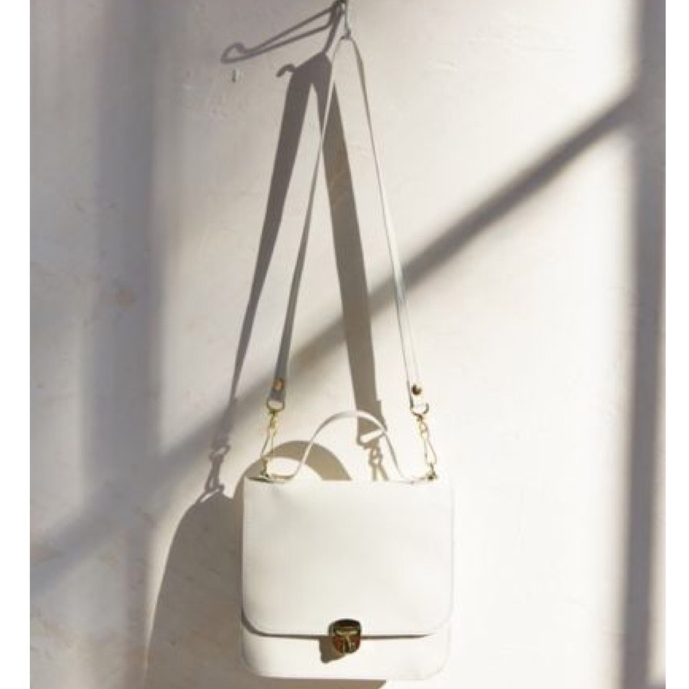 ❤️Moving SALE‼️urban outfitter mini shoulder bag