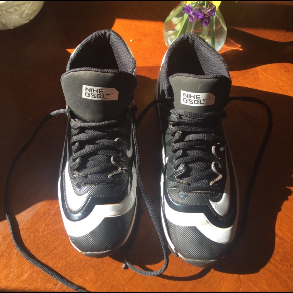 Boys Nike baseball cleats shoes