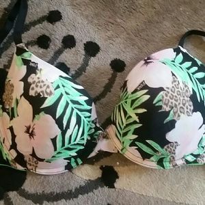 Victoria Secret Pushup Bra
