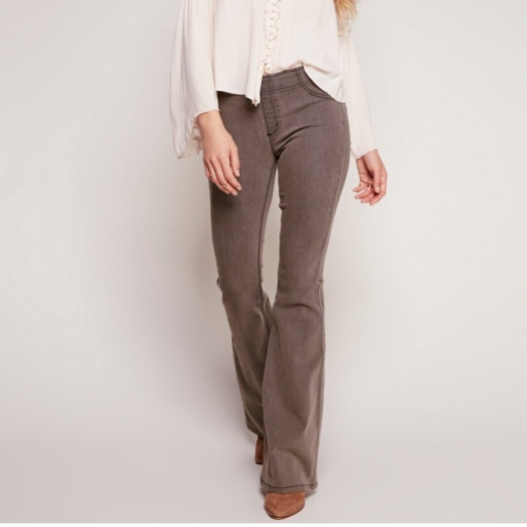 Free People Denim - Pull on kick flare in black sand NWOT