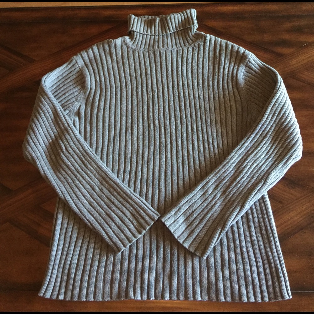 Old Navy Men's sweater