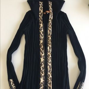 Hot Cheetah print zip-up!