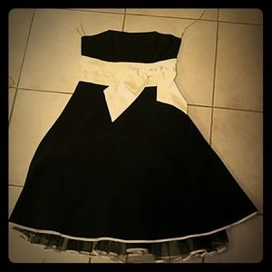 Black and creme cocktail dress