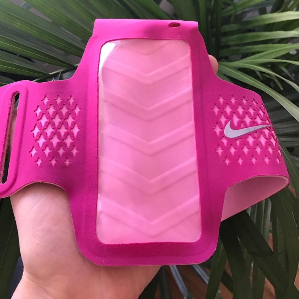 Nike iPhone 5/s training holder