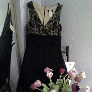 Studio 1940 Elegant Dress Size 6 NWOT