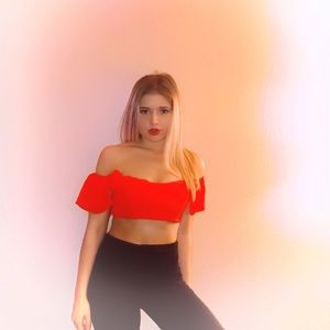 Meet your Posher, Sky