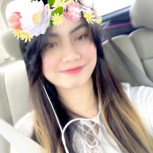 Meet your Posher, Crystal