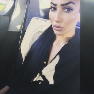 Meet your Posher, Angelina