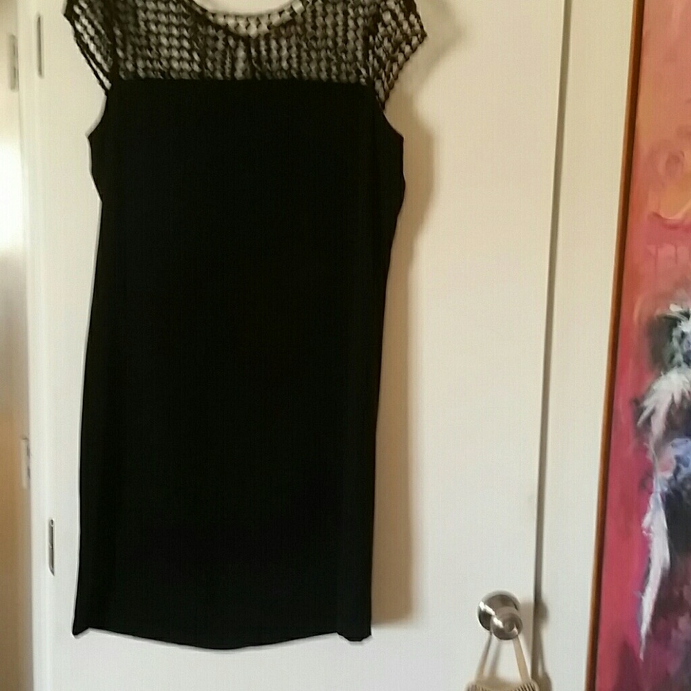 Black cute dress like new...never worn. No tags