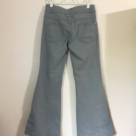 Anthropologie 27 mid rise flares in sage - Picture 2 of 4