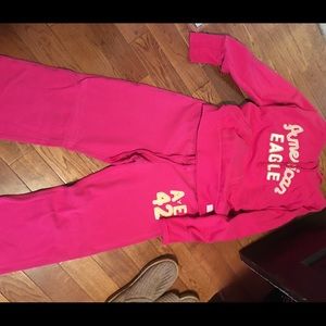 AE sweat pant/hoodie outfit