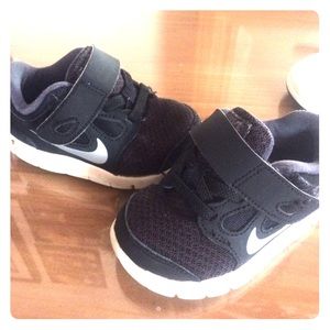 Baby boy nike shoes