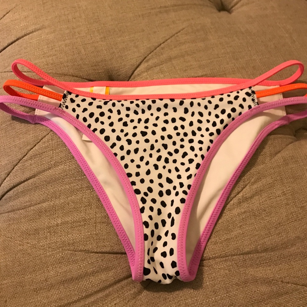 VS Bikini Bottom