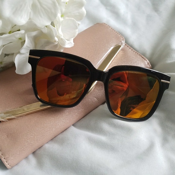 CASE OF THE SUNNIES SUNGLASSES sold - Picture 5 of 7