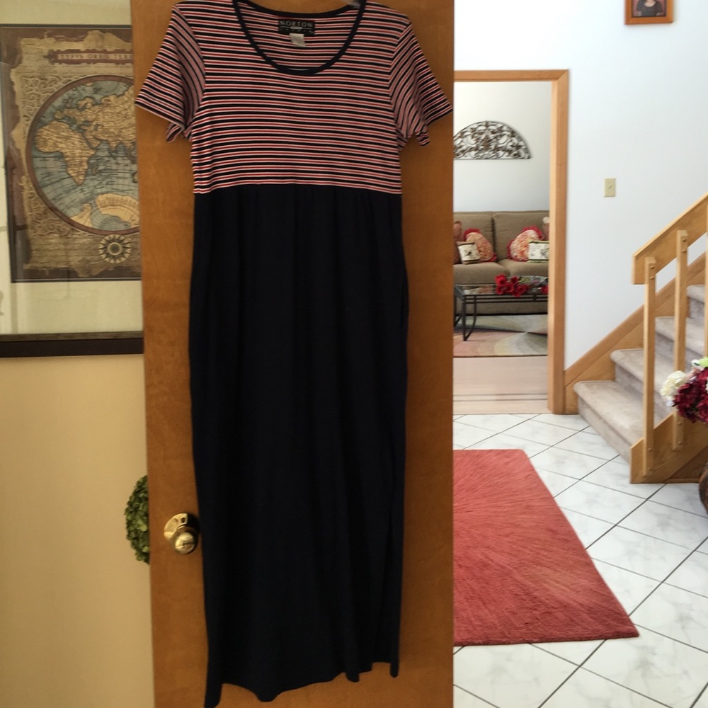 long  dress with short sleeves like new
