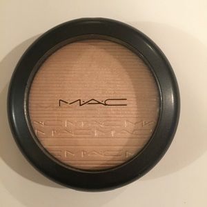 ✨MAC Extra Dimension Skinfinish ✨