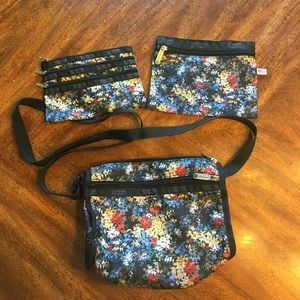 LESPORTSAC purse and matching pouches 💐