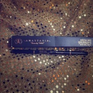 Anastasia Beverly Hills Brow Wiz Auburn