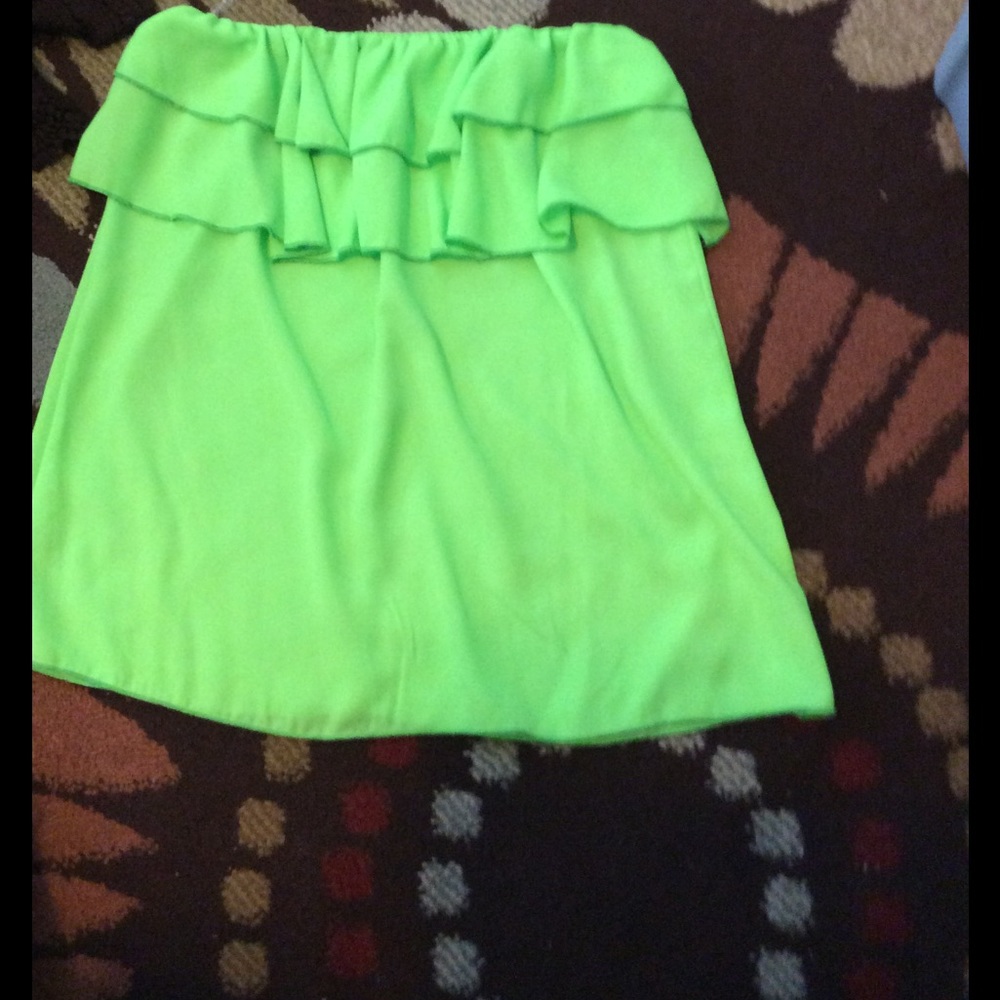 Ruffled top