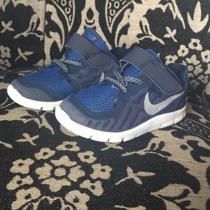 Blue Nike Free Toddler Shoes Size 7