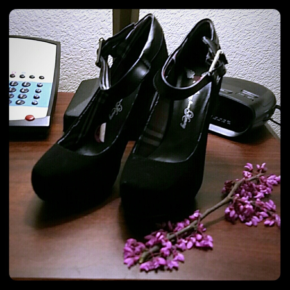 Sexy maryjane heels obo like new