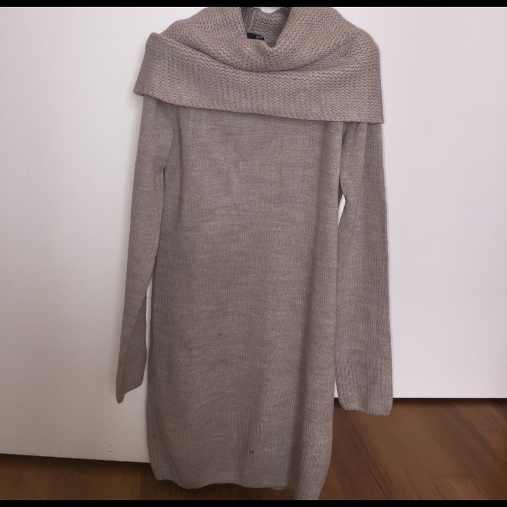H&M Sweater dress/tunic tan color size Small