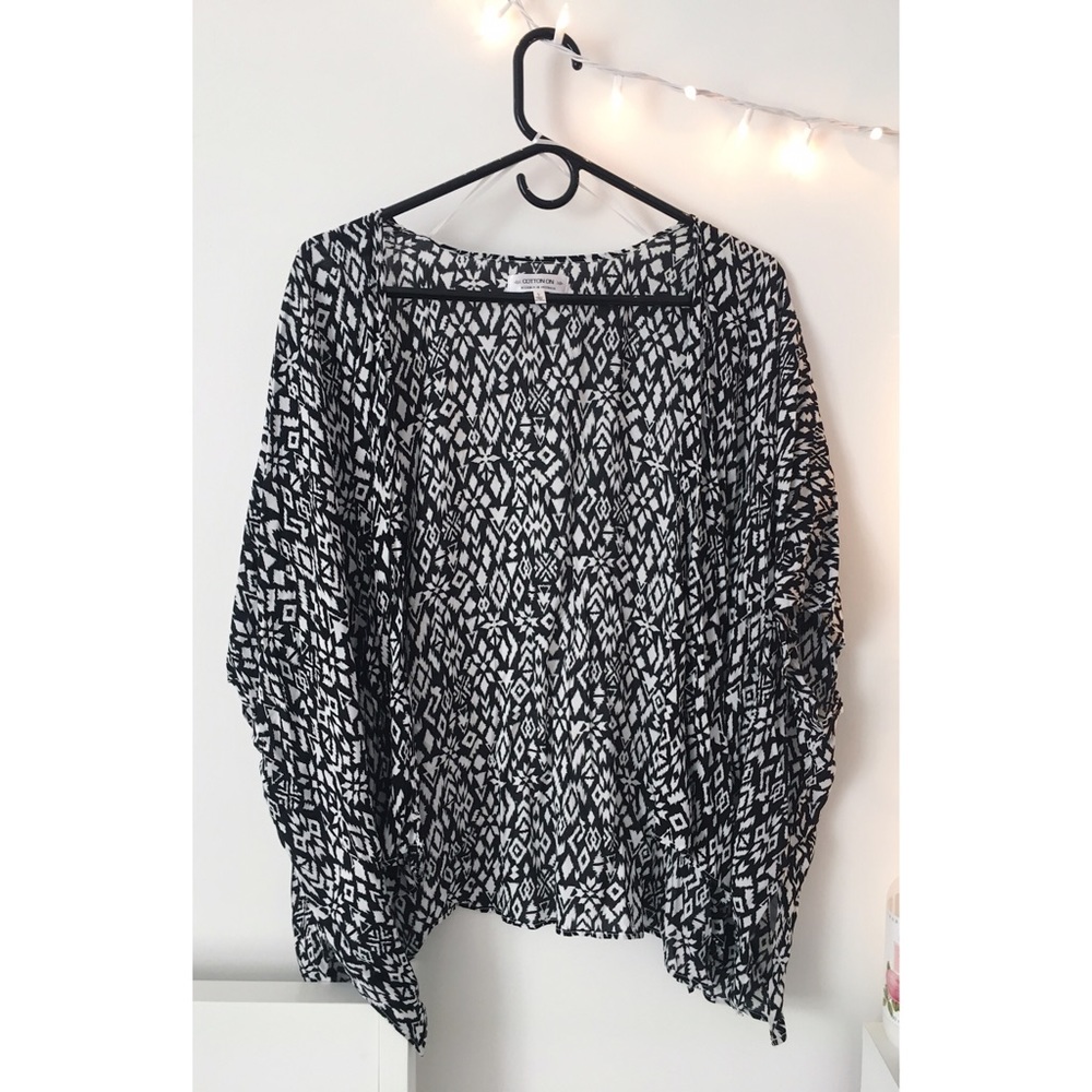 Black and white print cardigan