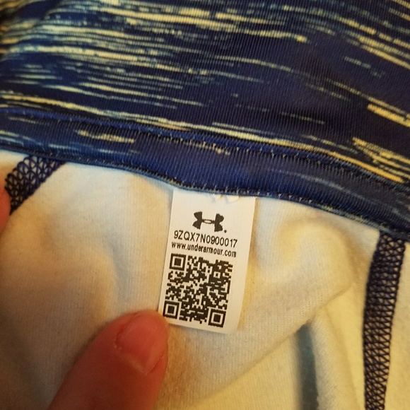 Under Armour long sleeve half zip - Picture 2 of 2