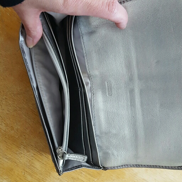 Coach wallet - Picture 2 of 2