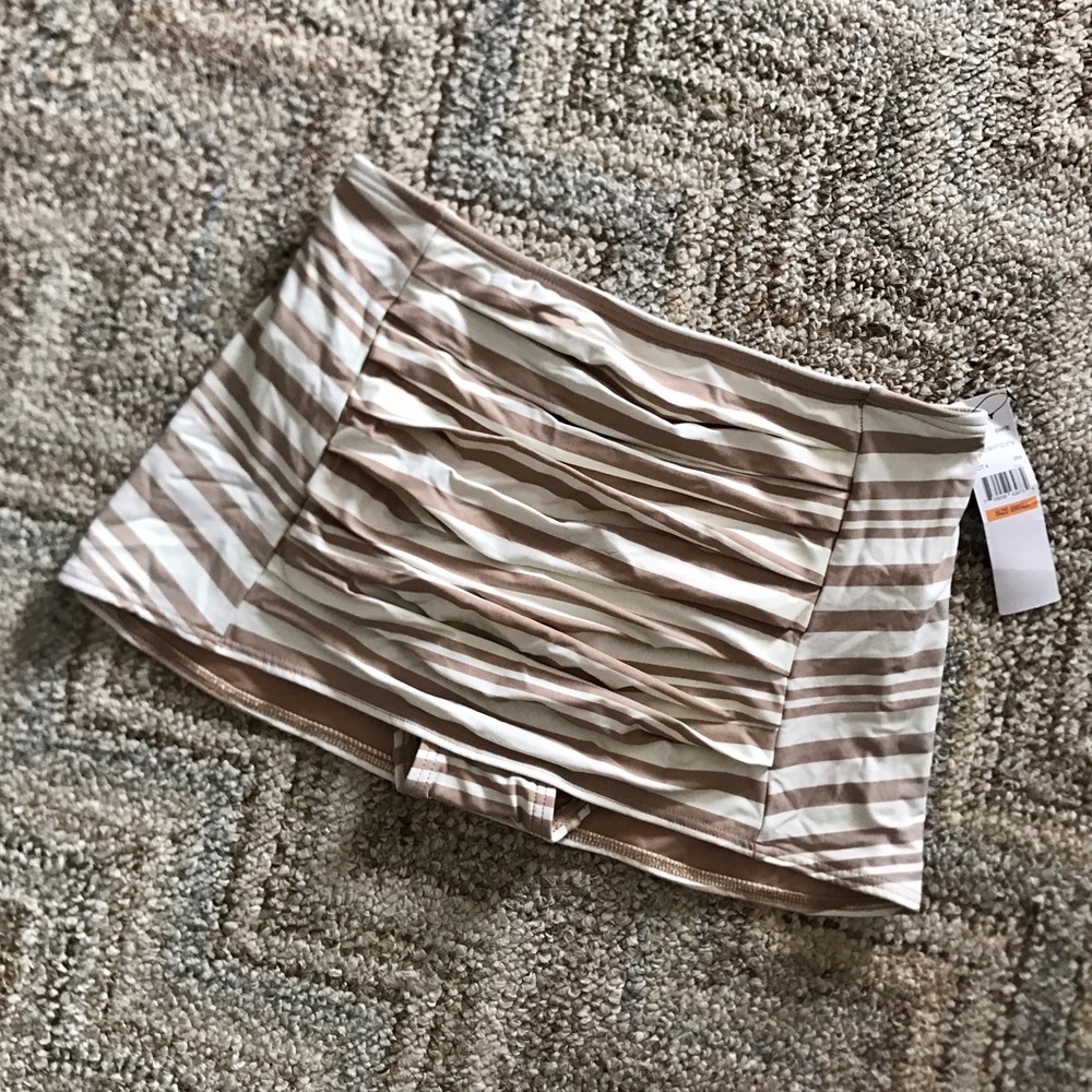 NWT!! DKNY bikini bottom Size S