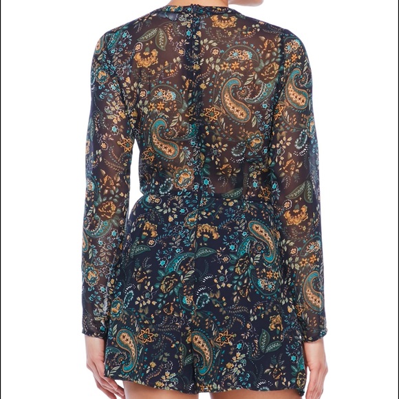 Floral keyhole Romper - Picture 2 of 3