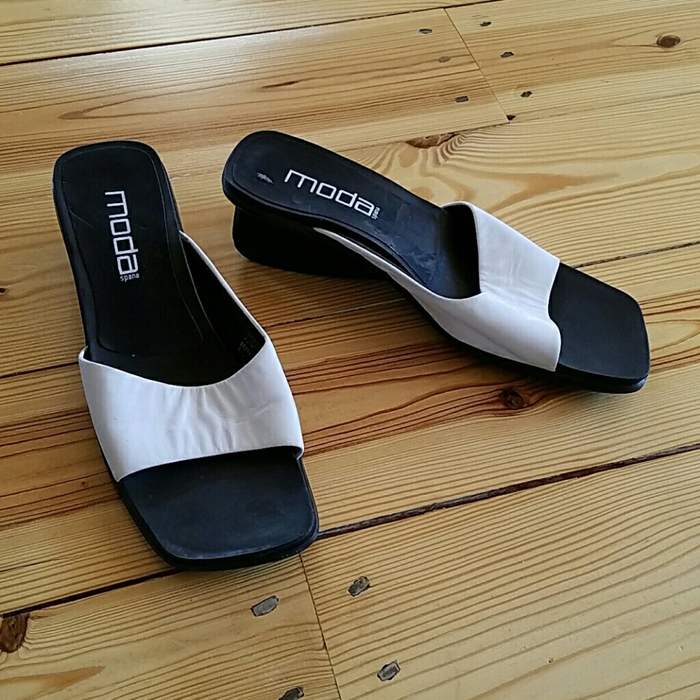 Moda Spana White Leather Sandals 7 1/2M