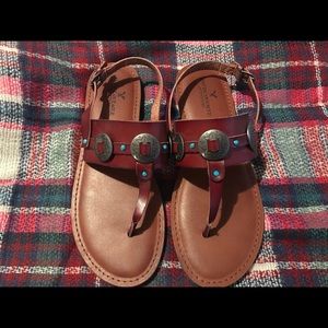 American Eagle Sandals