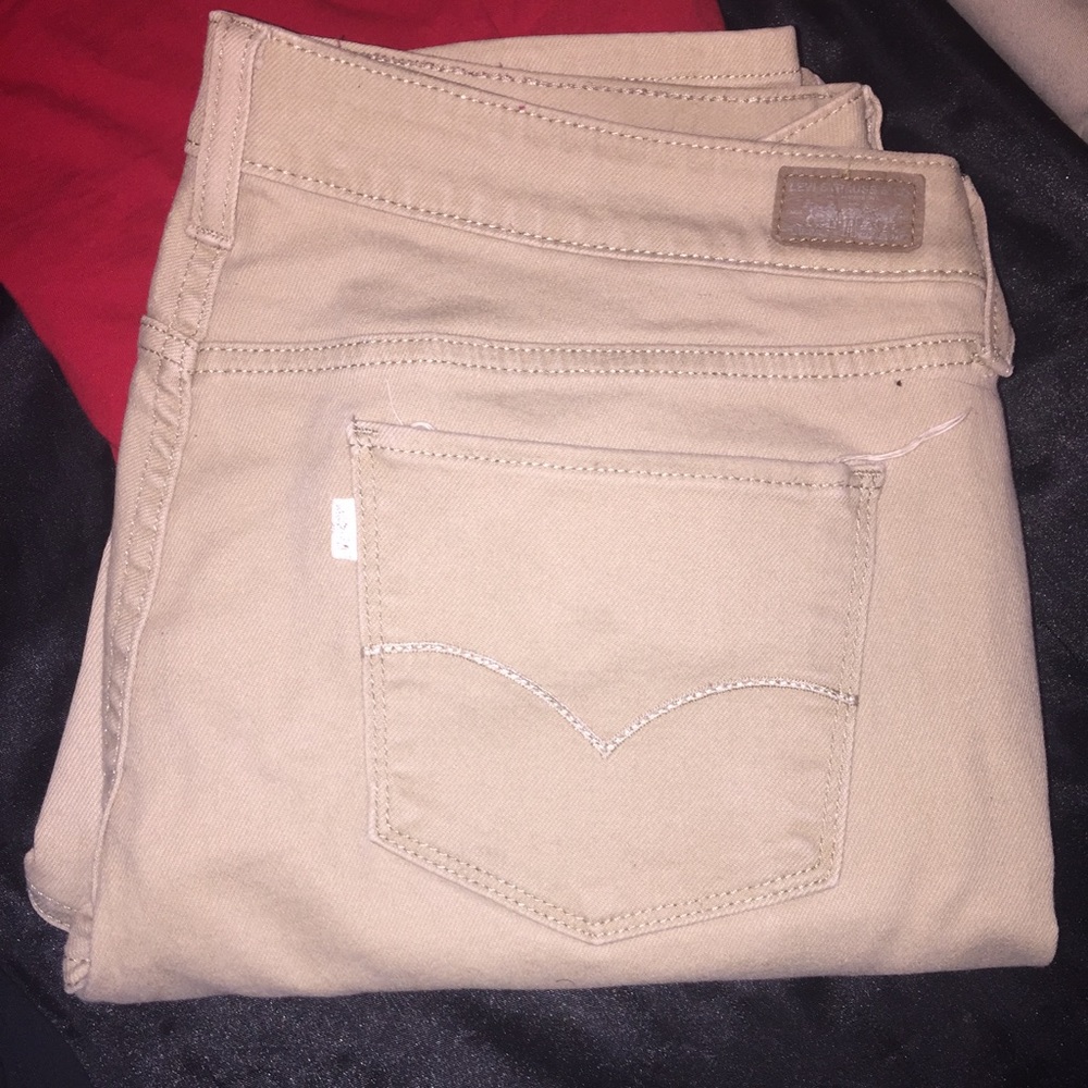Khaki Levi's