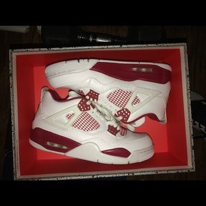 Jordan 4s alternate