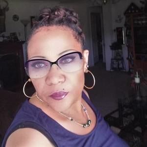 Meet your Posher, Edith