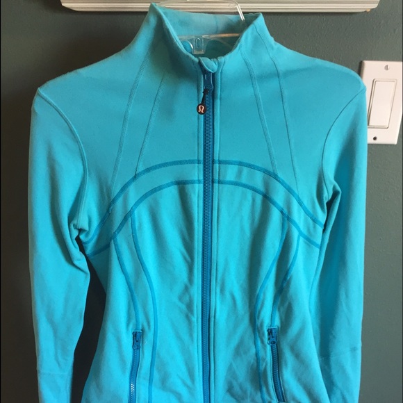Lululemon Define Jacket - Picture 3 of 5