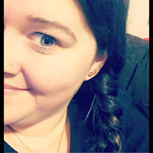 CLIMBER EARRINGS - Picture 2 of 3