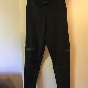 Victoria's Secret Pink Ultimate leggings