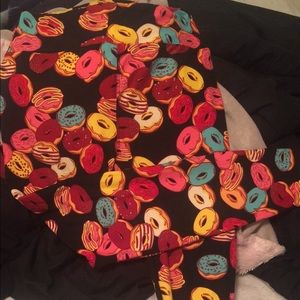 Brand new black donuts OS