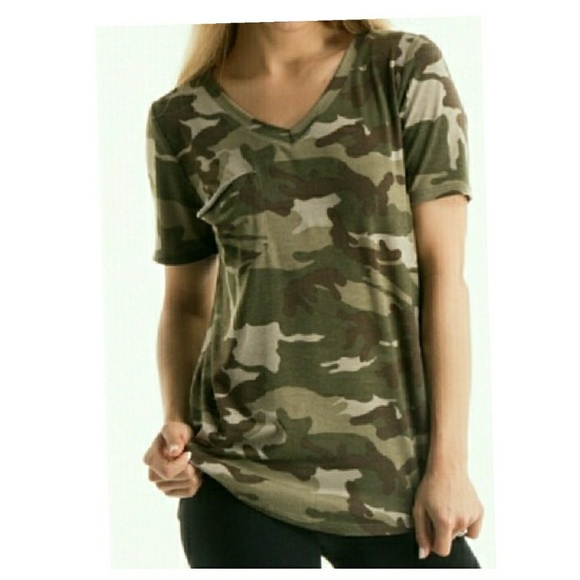 Tops - Camo Tee Shirt - Pocket Tee