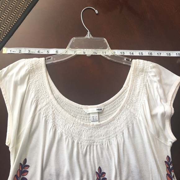 H&M Top EUC! - Picture 4 of 5