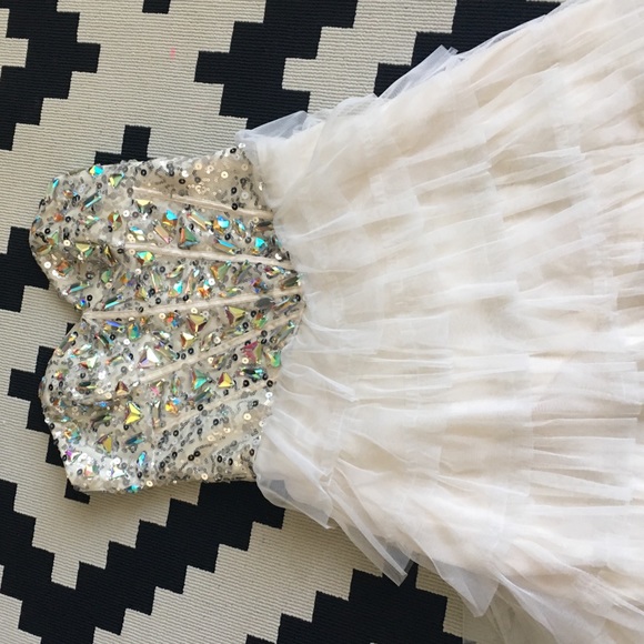 Prom dress - Picture 3 of 4