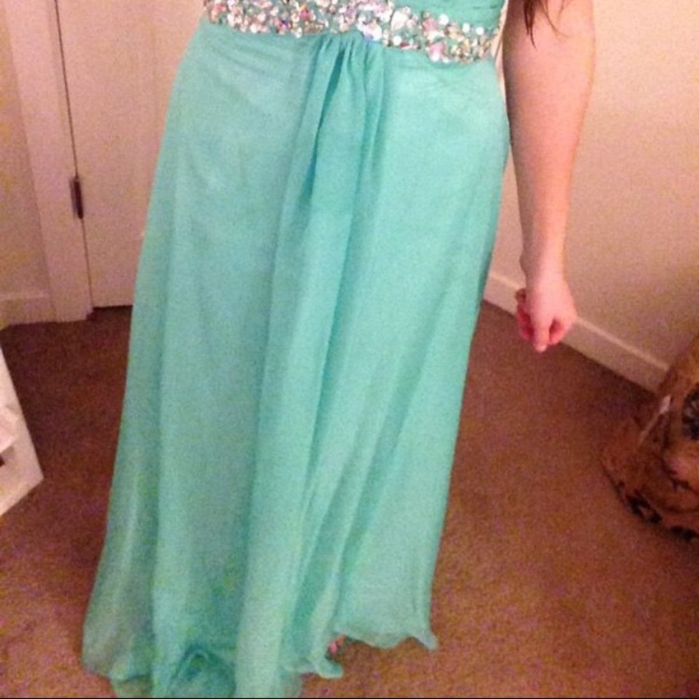 Prom Dress - Picture 2 of 4