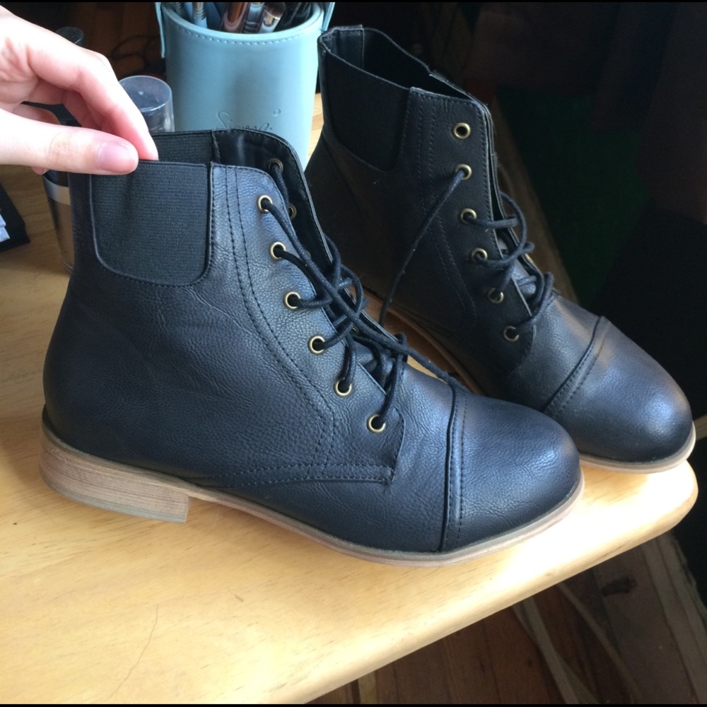 Ankle boots