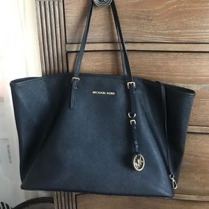 🐰EASTER SALE🐰 Michael Kors Tote