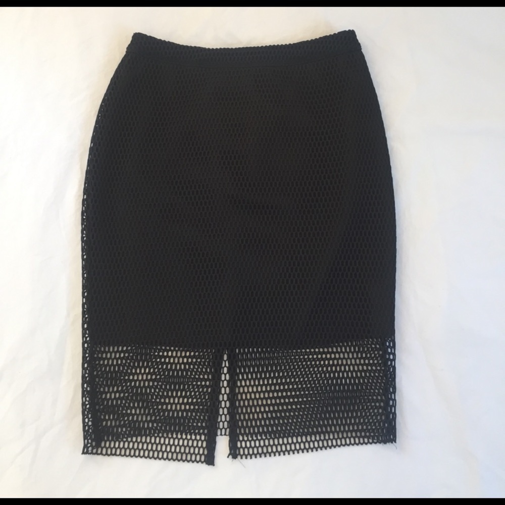 H&M Black Net ✏️ Skirt NWT