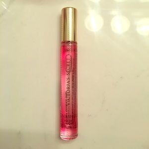 Victoria secret bombshell