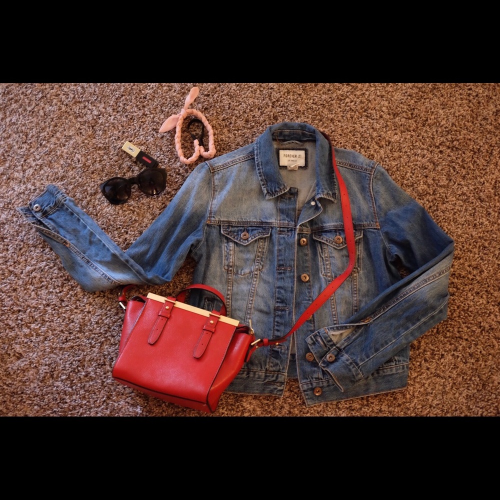 ❤️Moving SALE‼️Forever 21 Denim Jacket